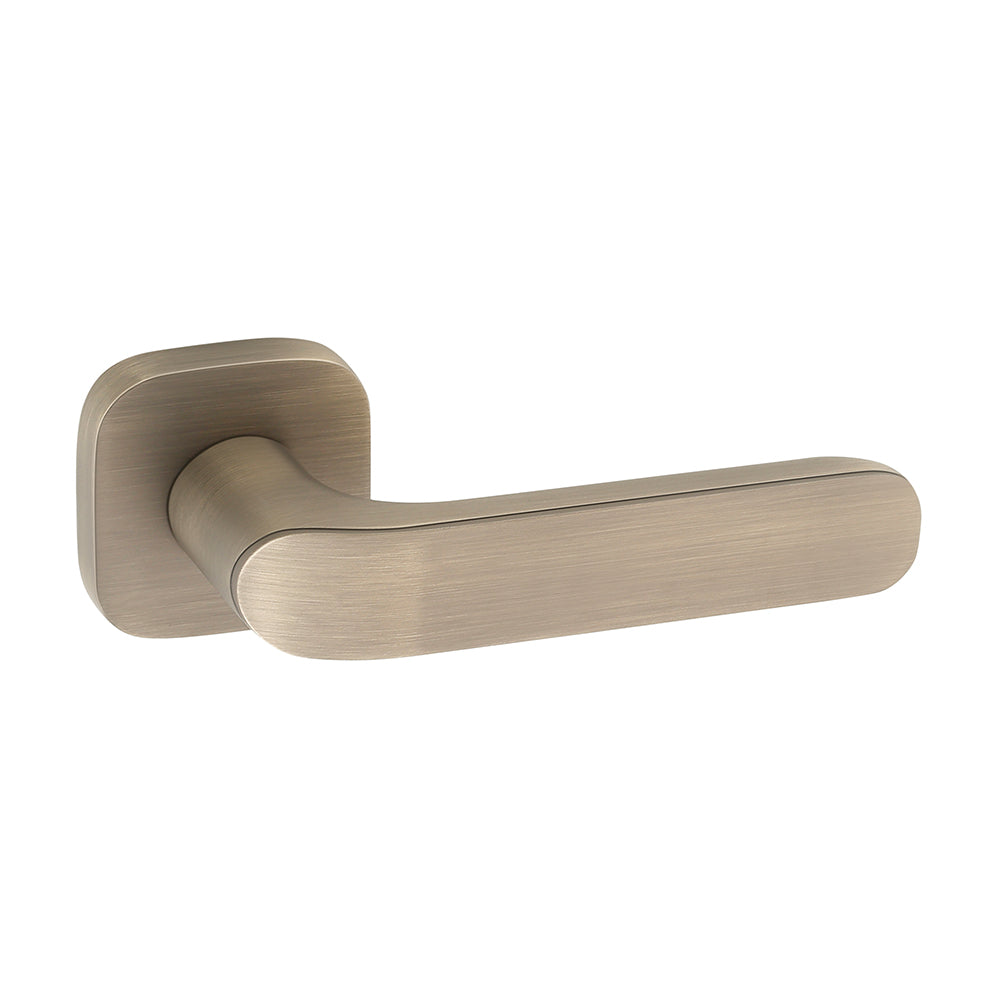 IPSA Plum Moderna Handle Series On Rose with Escutcheons One Pair without Lock Body & Cylinder Finish- MAB