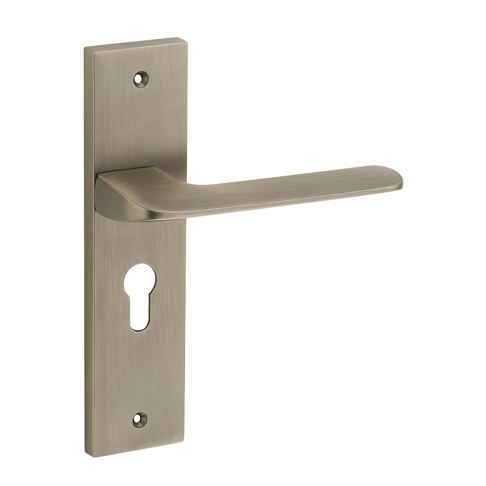 IPSA Chilli Moderna Handle Series on 10" Plate CY (Without Lock Body Cylinder) - Matte Antique Finish MAB