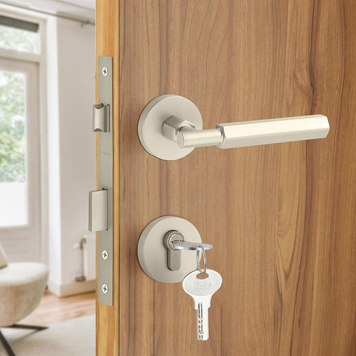 IPSA MODERNA Series BOLT Door Handle One Pair with Escutcheons, Key, and Knob