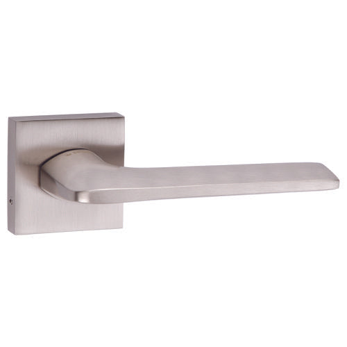 IPSA ISY Brass Door Handle On Rose with Escutcheons (without lock body cylinder) Finish- FSS
