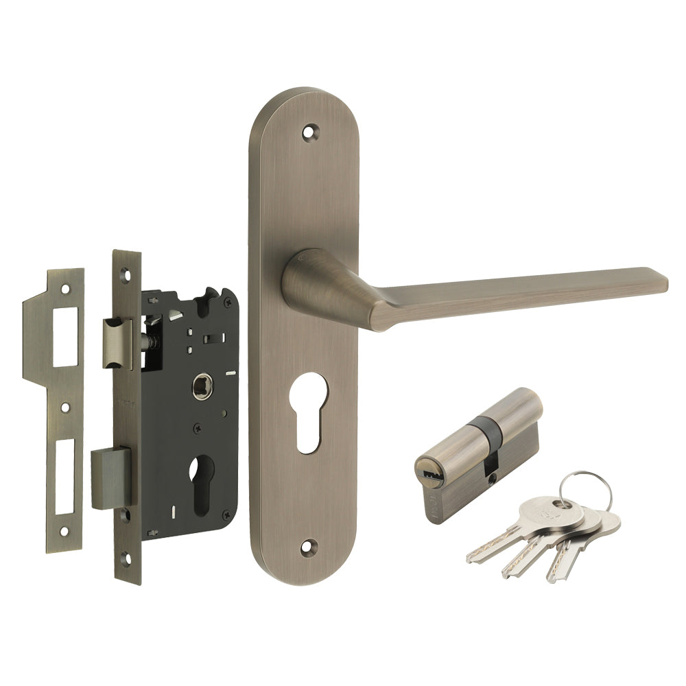 IPSA Pour Moderna Handle Series on 8" Plate CYS Lockset with 60mm Both Side Key - Matte Antique Finish MAB