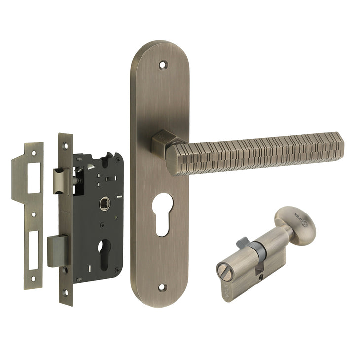 IPSA Maze Moderna Handle Series on 8" Plate CYS Lockset with 60mm Coin and Knob - Matte Antique Finish MAB